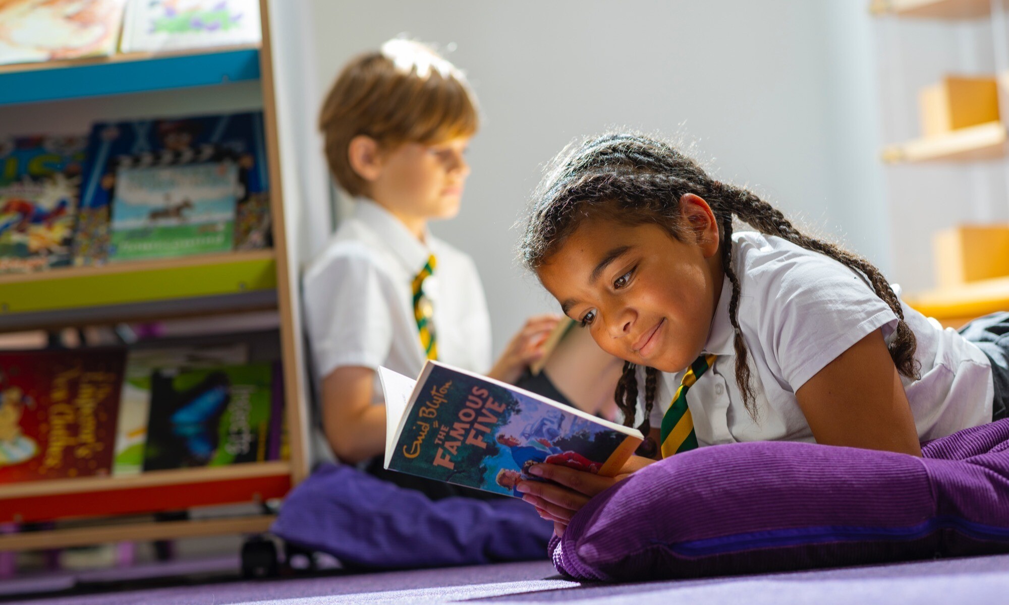 Burfield Academy Pupils Reading Image 009